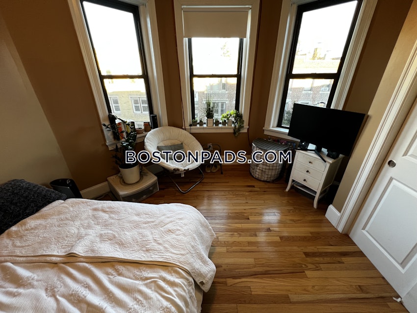 BOSTON - BRIGHTON - CLEVELAND CIRCLE - 5 Beds, 2 Baths - Image 36