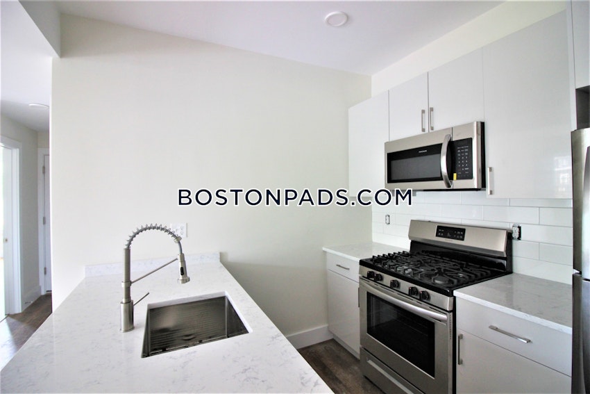 BOSTON - DORCHESTER/SOUTH BOSTON BORDER - 3 Beds, 2 Baths - Image 1