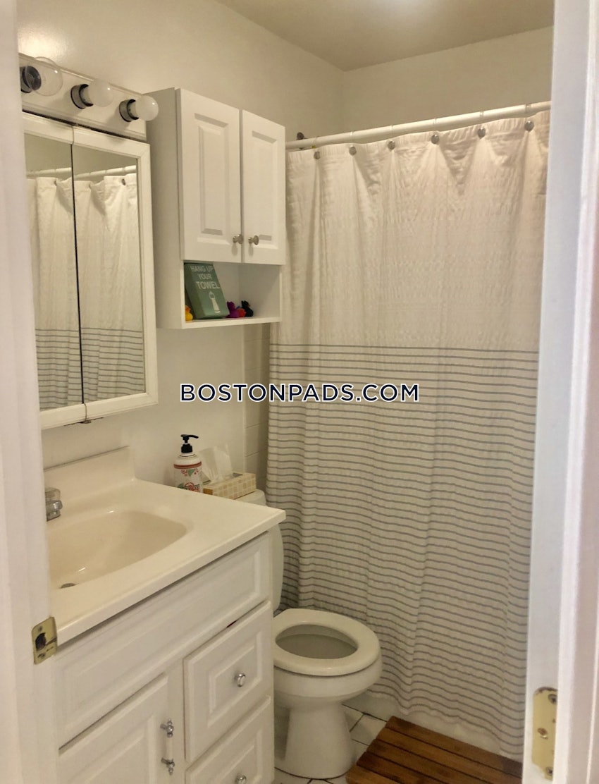 BOSTON - NORTH END - 2 Beds, 2 Baths - Image 15