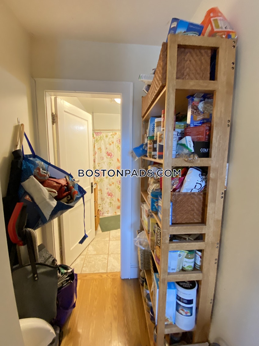 BOSTON - BRIGHTON - OAK SQUARE - 4 Beds, 2 Baths - Image 17