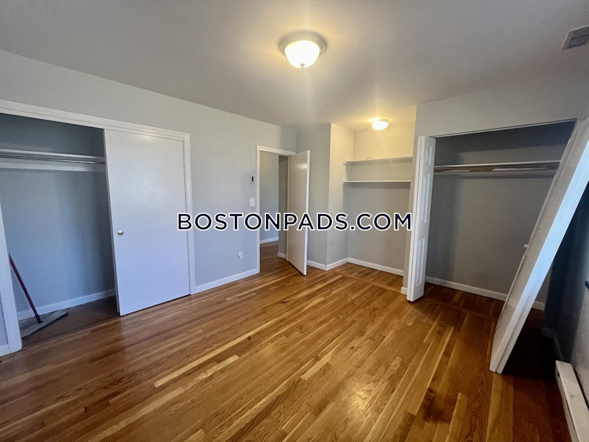 BOSTON - WEST ROXBURY - 2 Beds, 2 Baths - Image 4