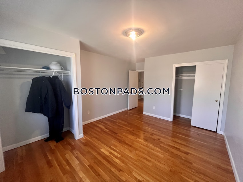 BOSTON - WEST ROXBURY - 2 Beds, 2 Baths - Image 2