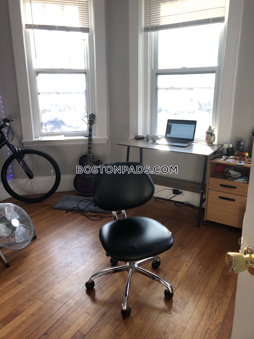 Boston - $5,050+ /month