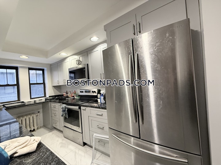 fenwaykenmore-4-beds-2-baths-boston-6800-8033480 