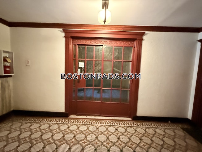 Boston - $5,000+ /mo