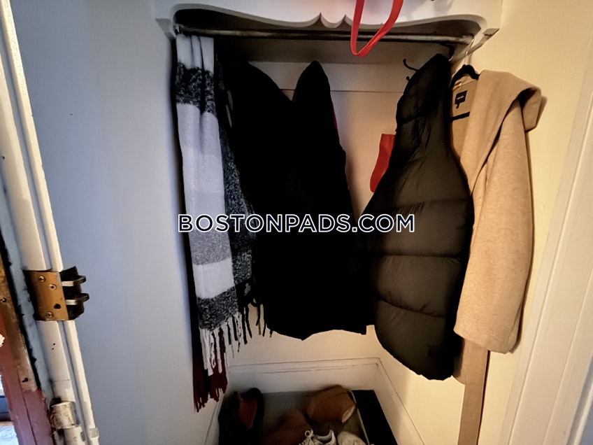 Boston - $5,800+ /month