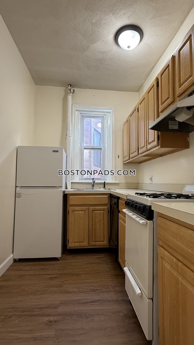Boston - $3,150+ /mo