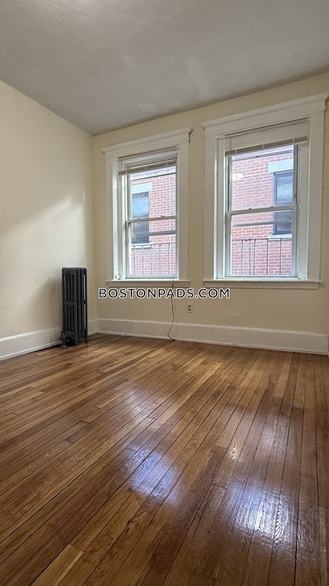 Boston - $3,150+ /mo