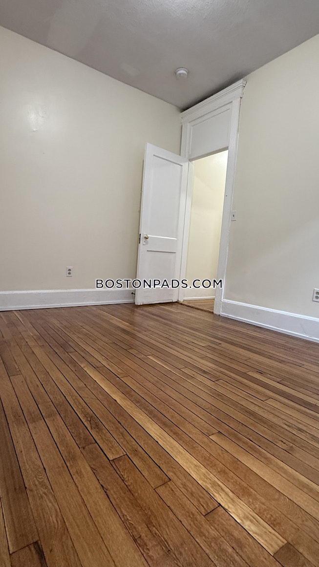 Boston - $3,150+ /mo