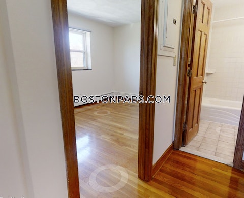 Grove St. Newton photo 9