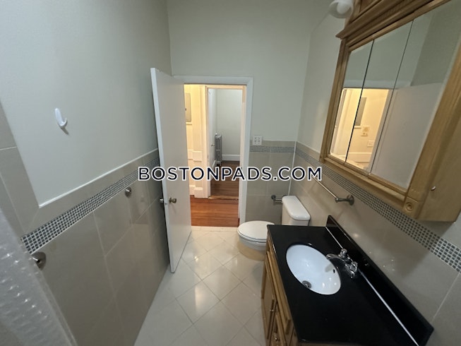 Boston - $4,800+ /mo