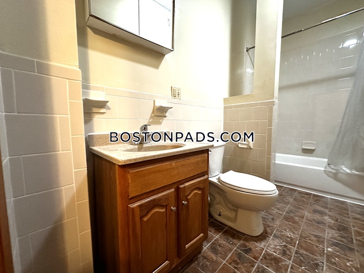 Westminster Ave., Boston