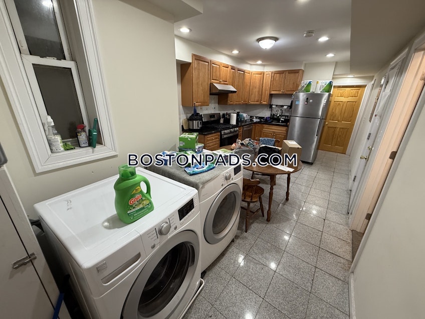 Boston - $6,100+ /month
