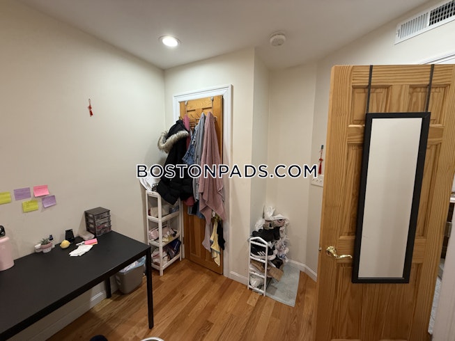 Boston - $6,100+ /mo