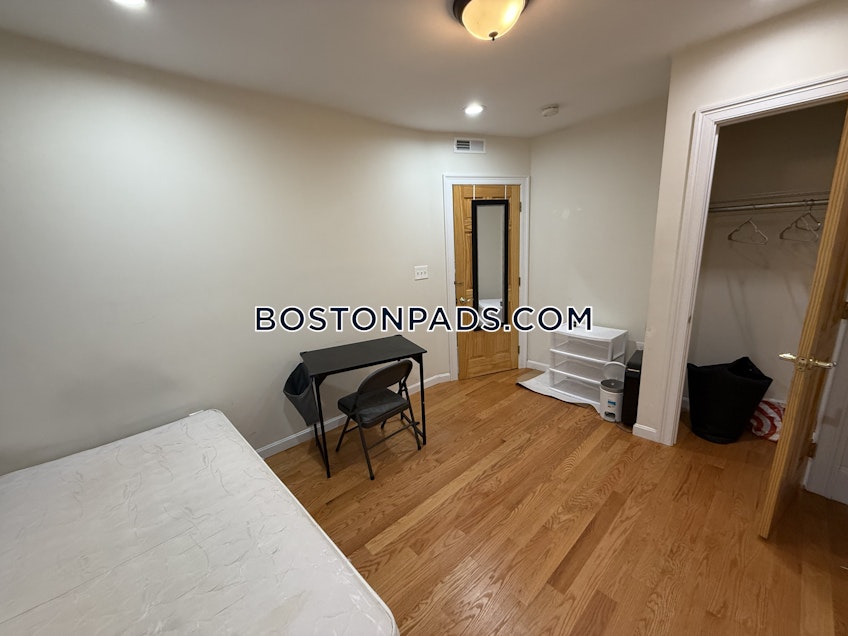 Boston - $6,100+ /month