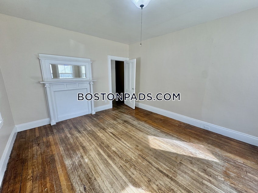 Boston - $2,800+ /month