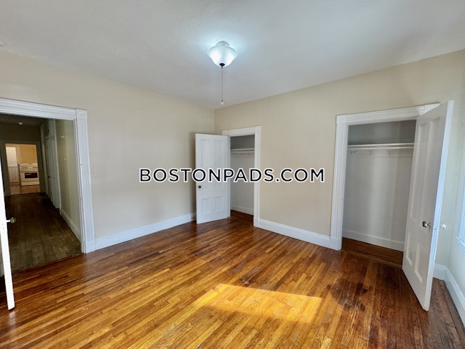 Boston - $2,800+ /mo