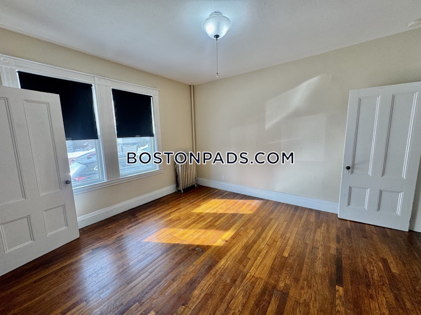 Boston - $2,800+ /month