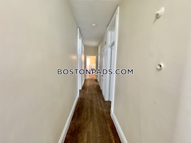 Boston - $2,800+ /mo
