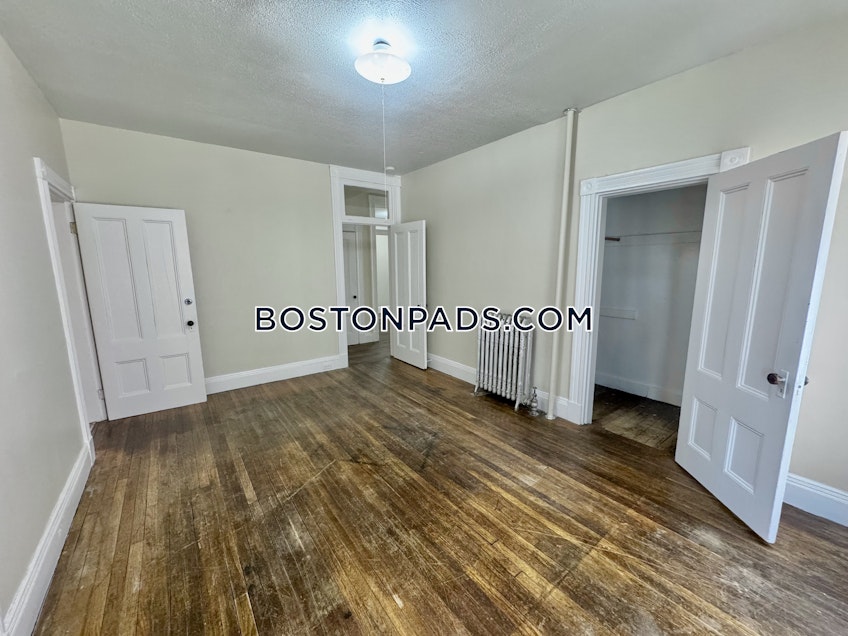 Boston - $2,800+ /month