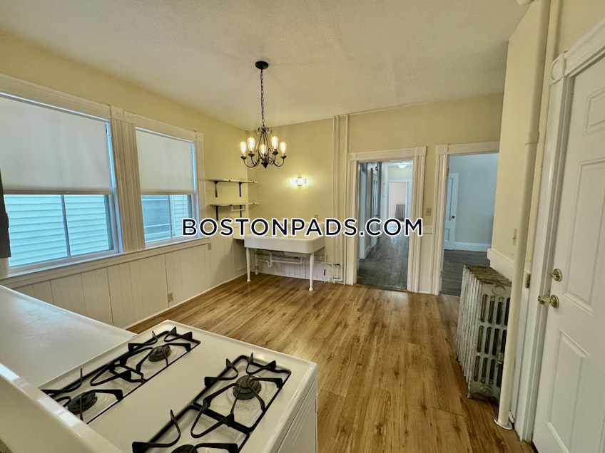 Boston - $2,800+ /month