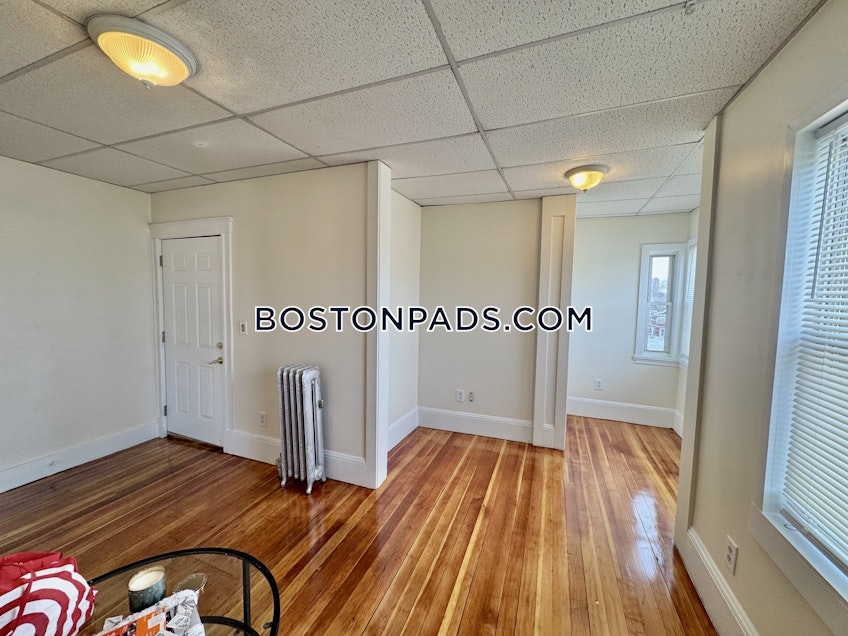 Cambridge - $2,700+ /month
