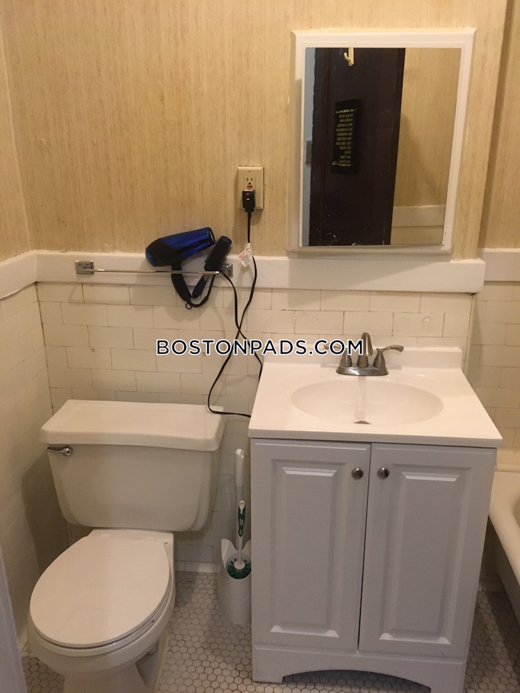 Washington St., Malden