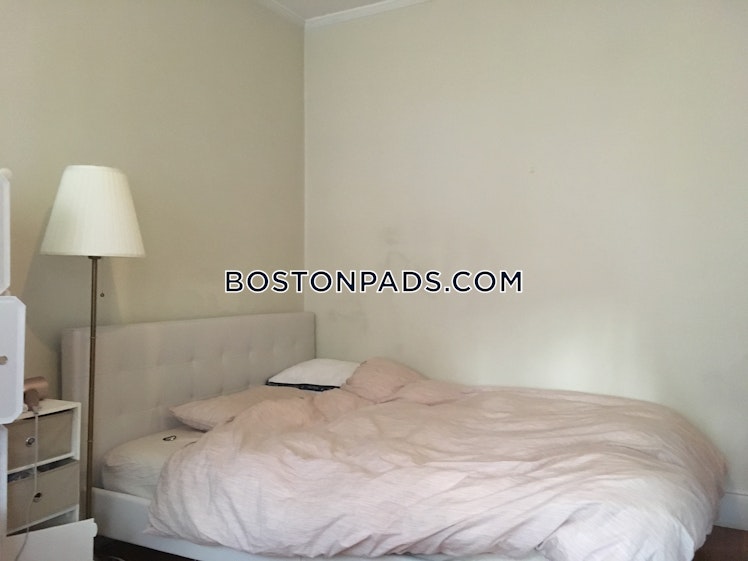 Washington St., Malden