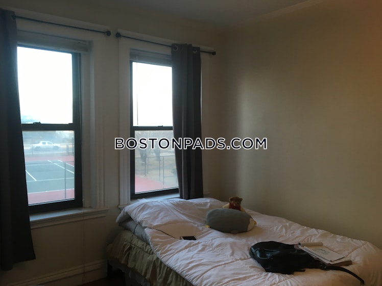 Washington St., Malden