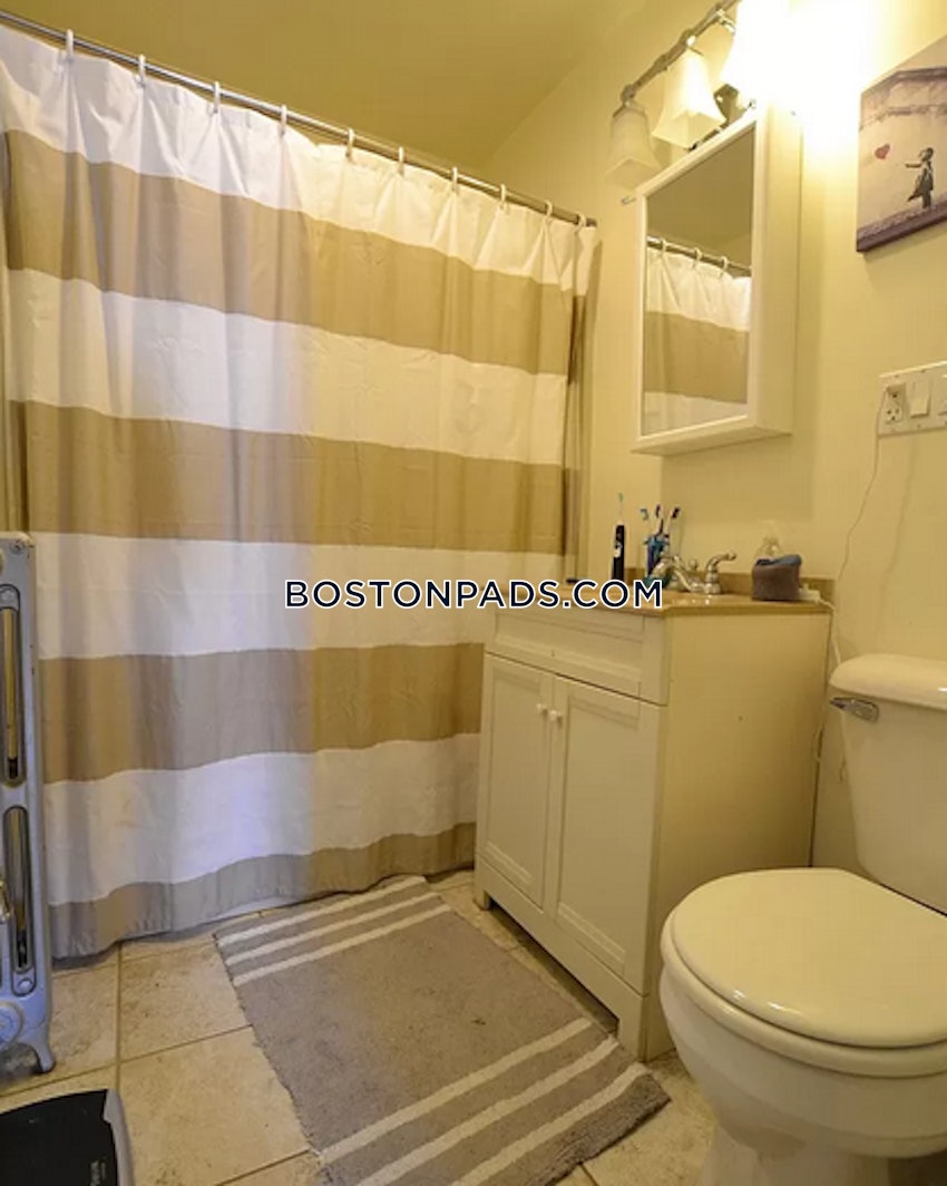 BOSTON - BRIGHTON - OAK SQUARE - 4 Beds, 2 Baths - Image 10