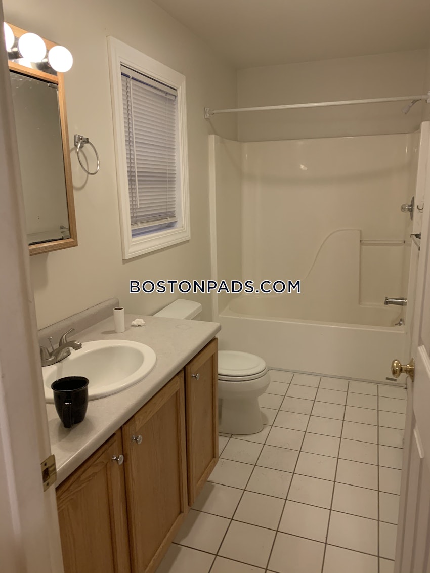 REVERE - 3 Beds, 2 Baths - Image 11