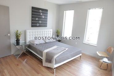 Boston - 5 Beds, 2.5 Baths