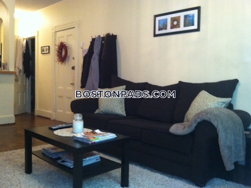 BOSTON - NORTHEASTERN/SYMPHONY - 2 Beds, 1 Bath - Image 2