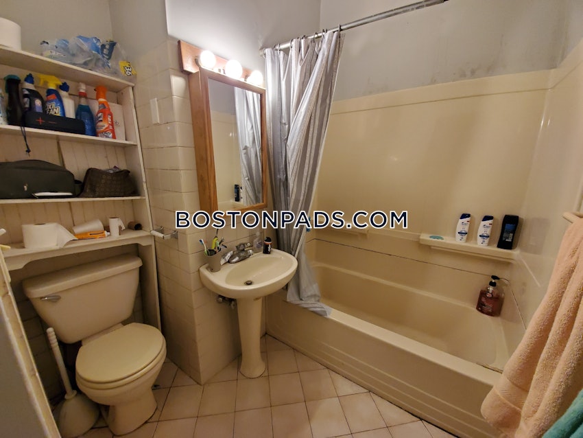 BOSTON - NORTHEASTERN/SYMPHONY - 2 Beds, 1 Bath - Image 5