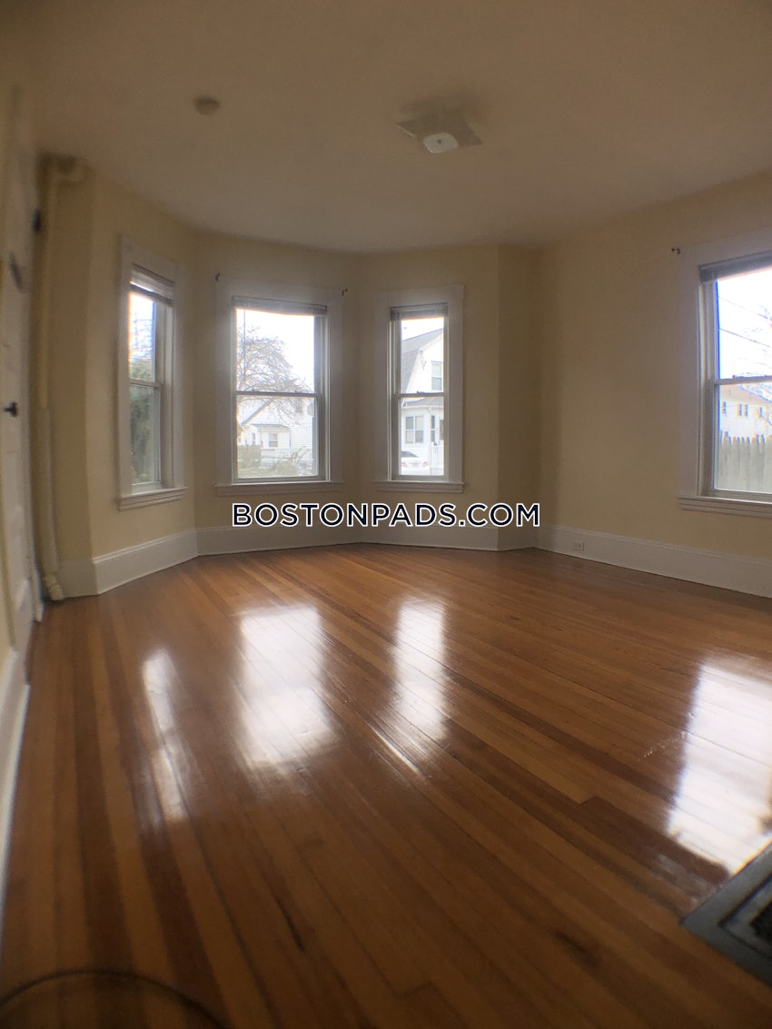 QUINCY - QUINCY POINT - 2 Beds, 1 Bath - Image 4