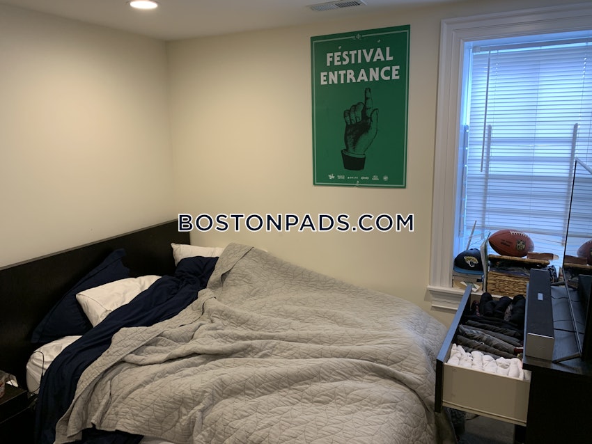 BOSTON - ALLSTON - 3 Beds, 3 Baths - Image 10