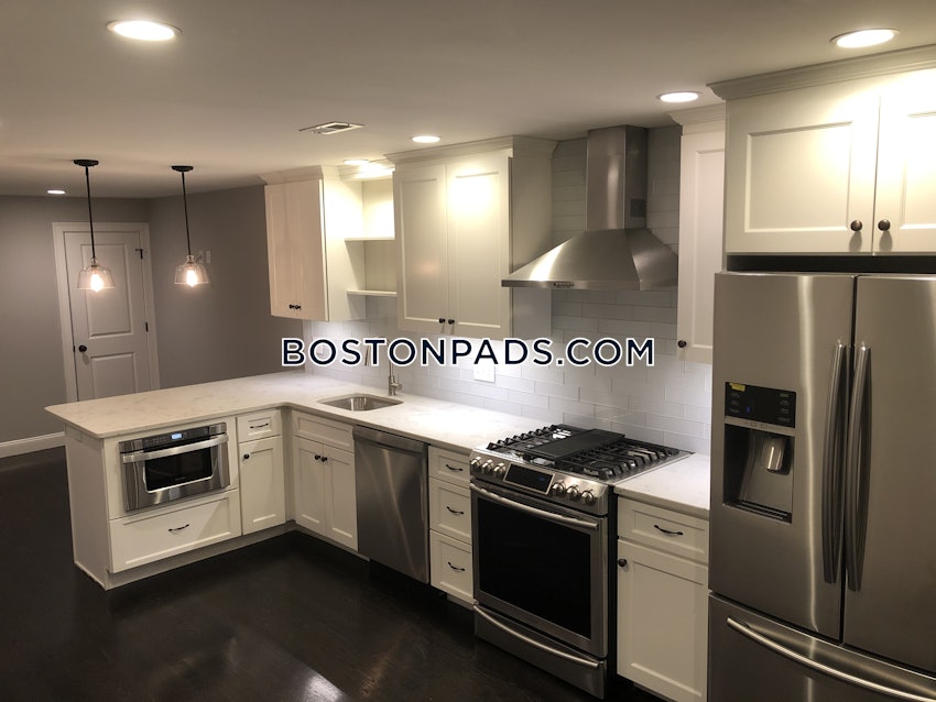 BOSTON - SOUTH BOSTON - ANDREW SQUARE - 4 Beds, 2 Baths - Image 1