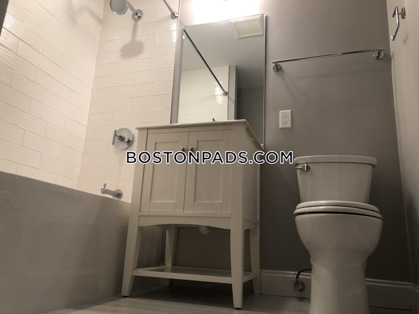 BOSTON - SOUTH BOSTON - ANDREW SQUARE - 4 Beds, 2 Baths - Image 29