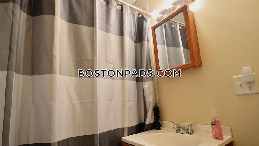 BOSTON - EAST BOSTON - BREMEN ST. PARK/AIRPORT STATION - 4 Beds, 1 Bath - Image 7