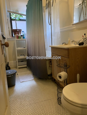 Boston - 3 Beds, 1 Baths