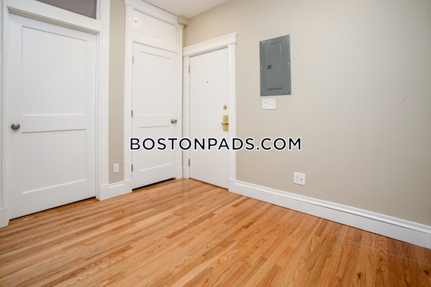 BOSTON - FENWAY/KENMORE - 2 Beds, 1 Bath - Image 4