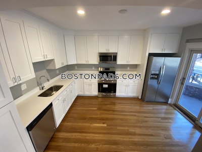 Allston/brighton Border 4 Beds 2 Baths Boston - $3,800 No Fee