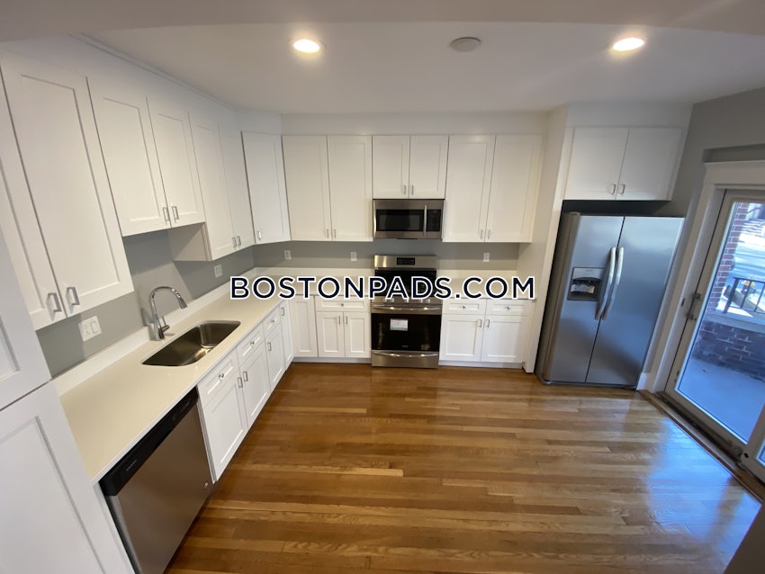 BOSTON - ALLSTON/BRIGHTON BORDER - 4 Beds, 2 Baths - Image 1