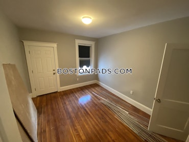 Boston - 4 Beds, 2 Baths