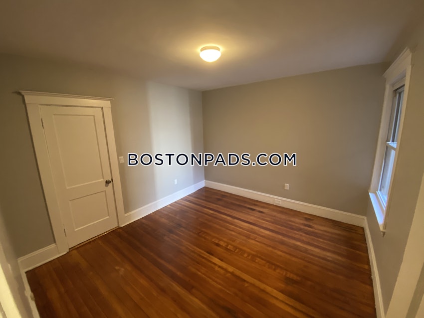 BOSTON - ALLSTON/BRIGHTON BORDER - 4 Beds, 2 Baths - Image 4