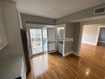 Boston - 4 Beds, 2 Baths