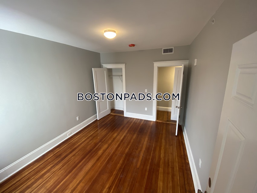 BOSTON - ALLSTON/BRIGHTON BORDER - 4 Beds, 2 Baths - Image 7