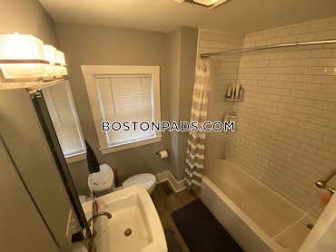 Boston - 4 Beds, 2 Baths