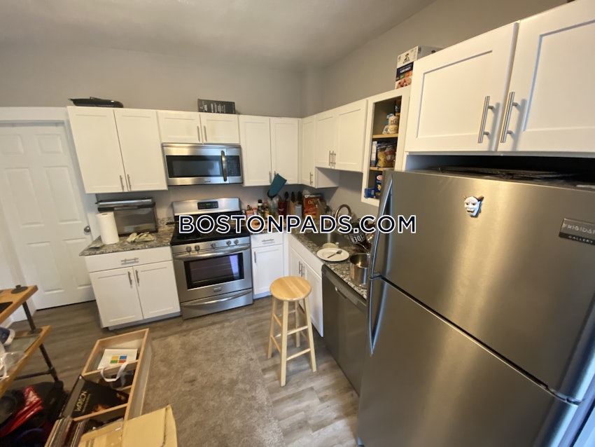 BOSTON - SOUTH BOSTON - ANDREW SQUARE - 4 Beds, 2 Baths - Image 1