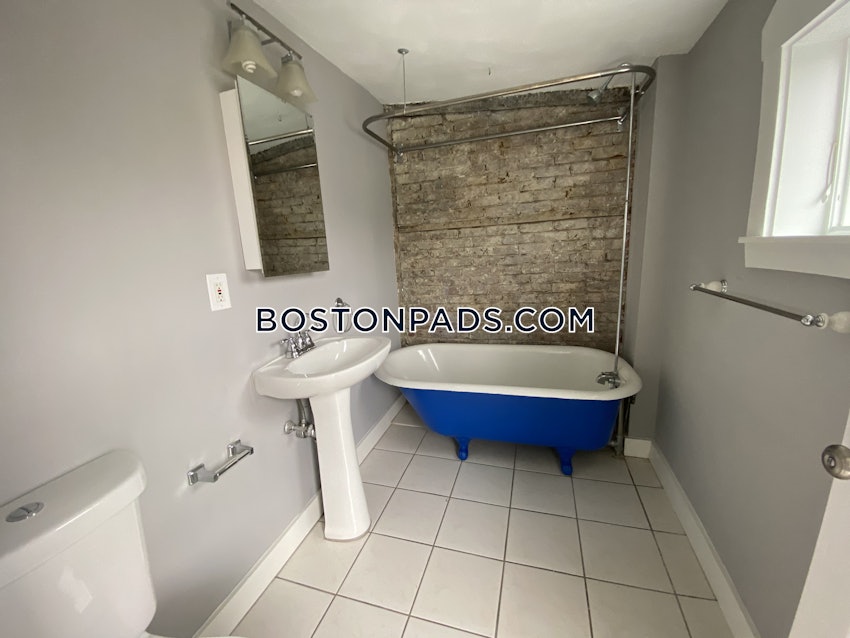 BOSTON - CHARLESTOWN - 3 Beds, 2 Baths - Image 21